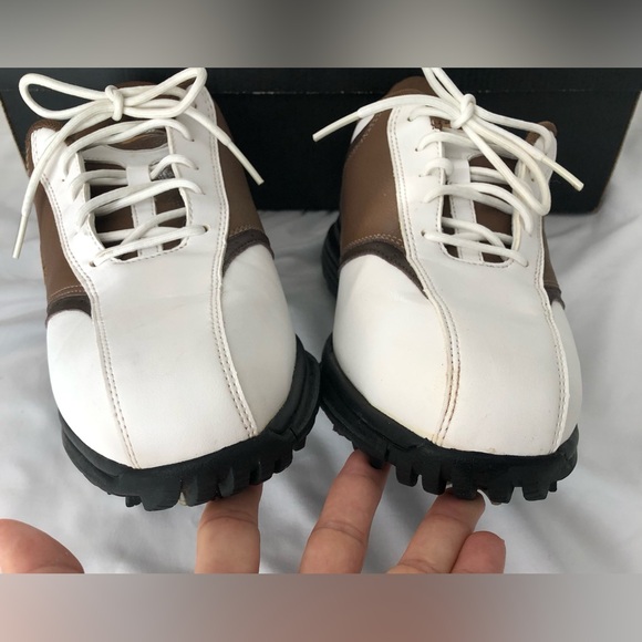 EUC, Nike Heritage white/brown golf shoes, size 10.5, worn 1x. - Picture 6 of 10